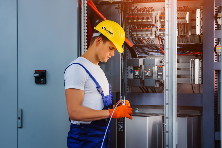 Installation of distribution boxes